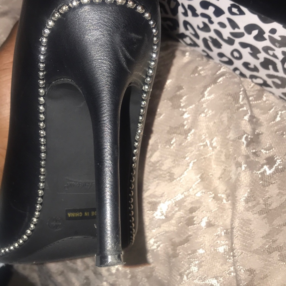 Booties - Picture 4 of 7